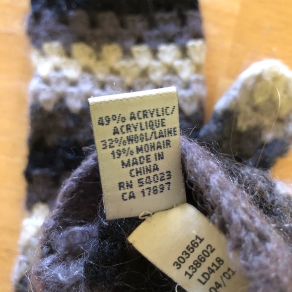 Mittens - Picture 4 of 4